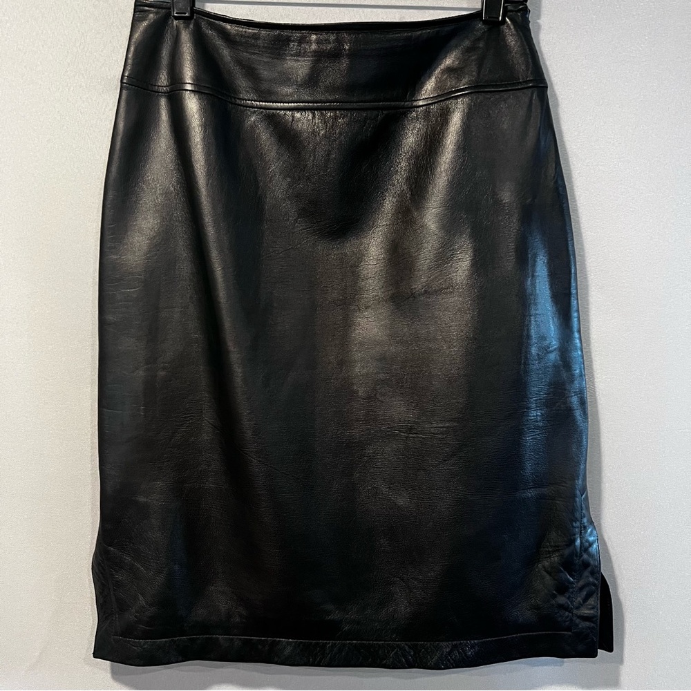 St. John Collection By Marie Gray Black Leather Pencil Skirt